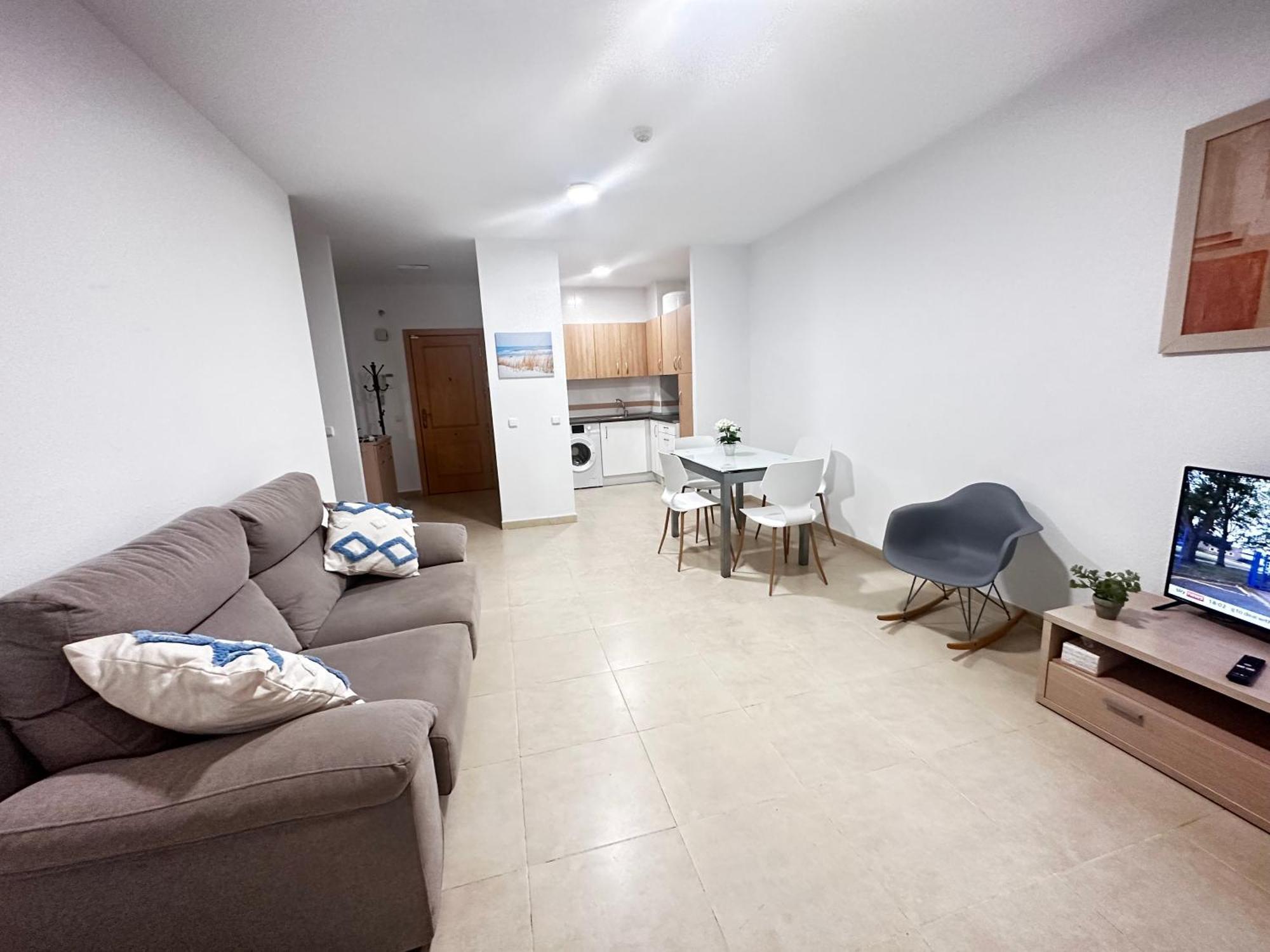 Luxurious Spacious Three Bedroom Apartment On Beachfront อัลเมริมาร์ ภายนอก รูปภาพ