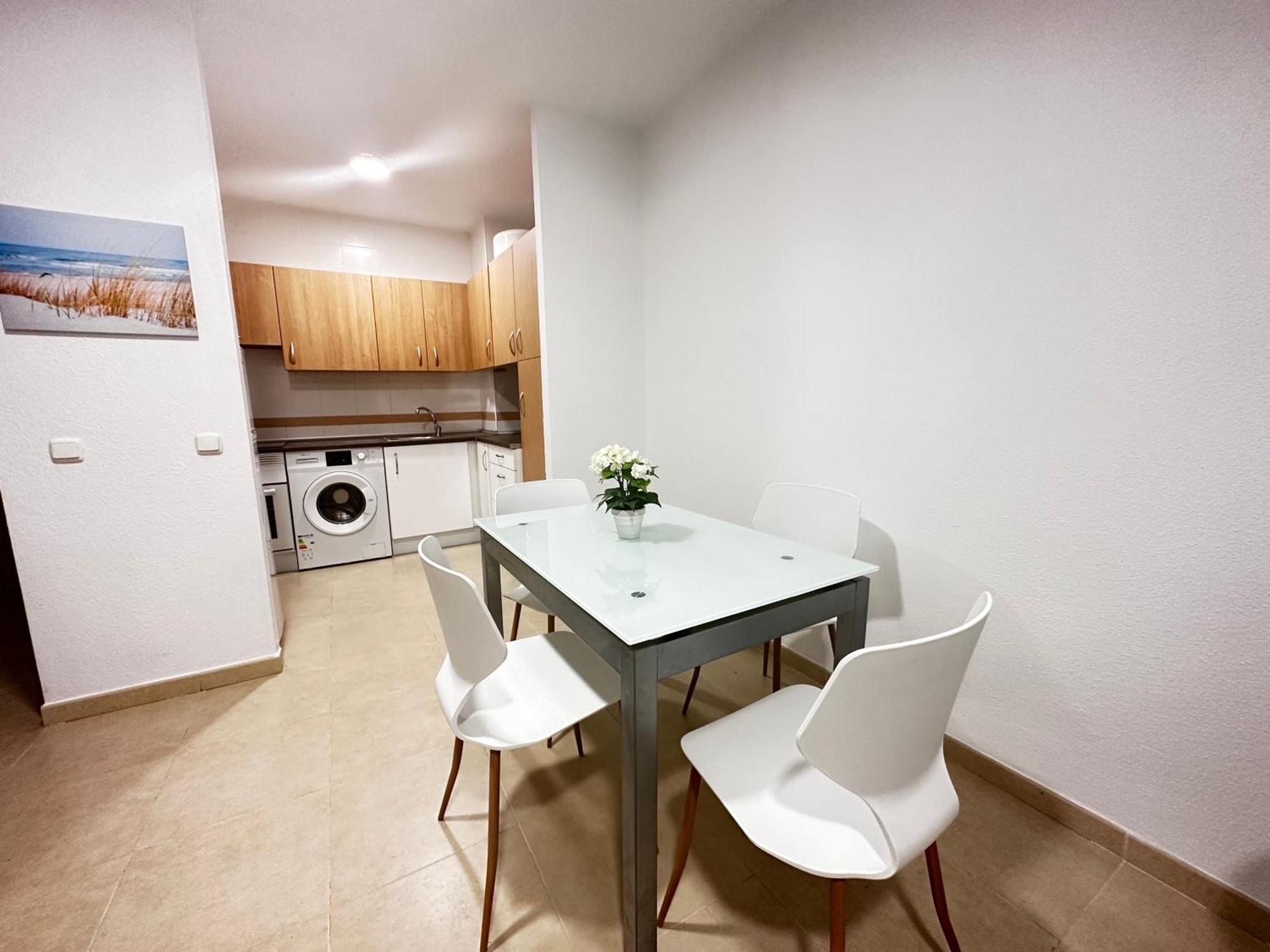 Luxurious Spacious Three Bedroom Apartment On Beachfront อัลเมริมาร์ ภายนอก รูปภาพ